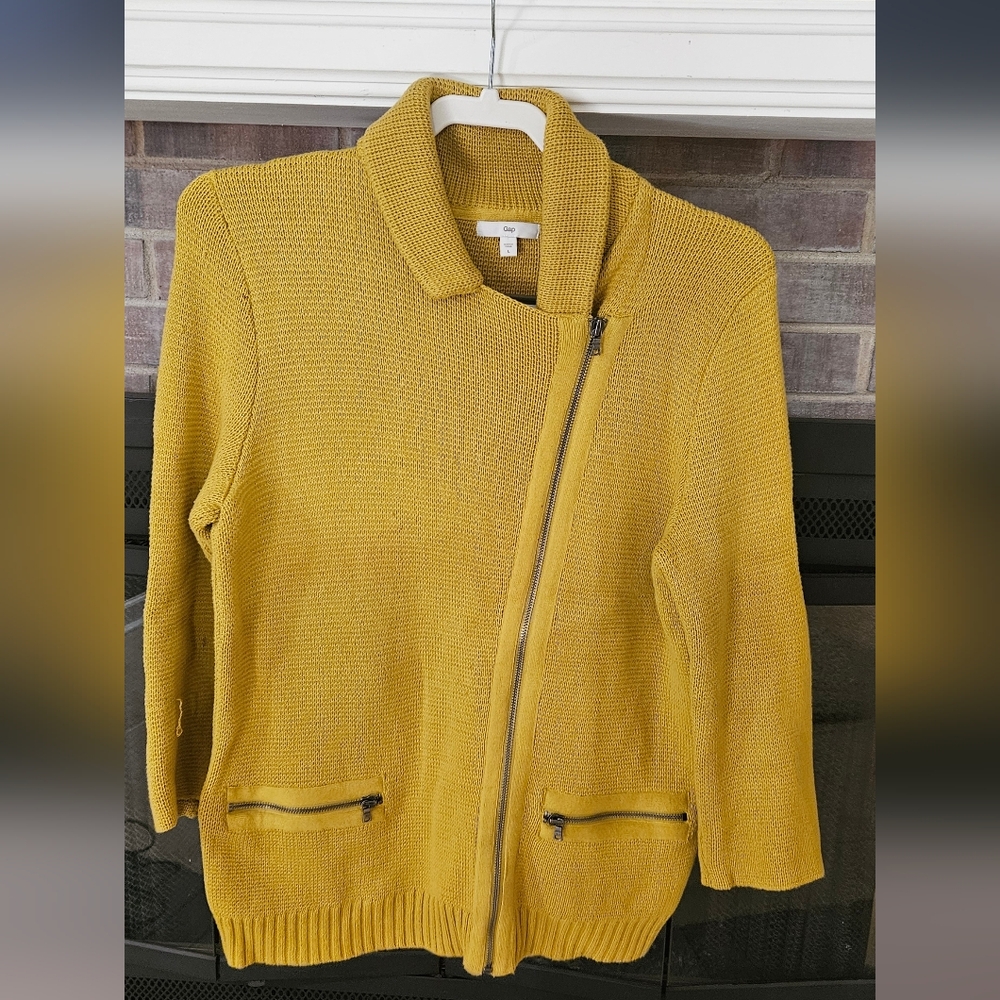 GAP Mustard Yellow Women's Cardigan with Zipper Accents